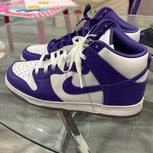 Nike dunk women’s size 10.5